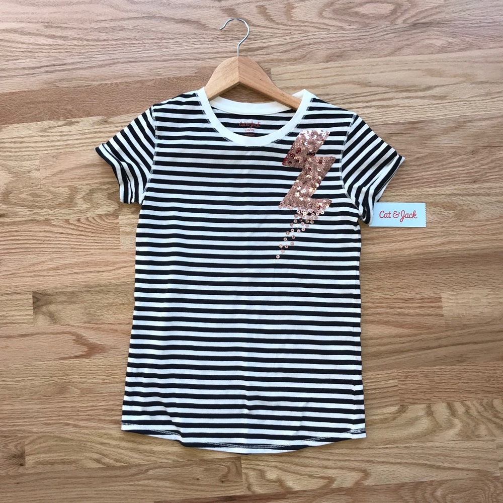 girls’ short sleeve lightning bolt graphic tee